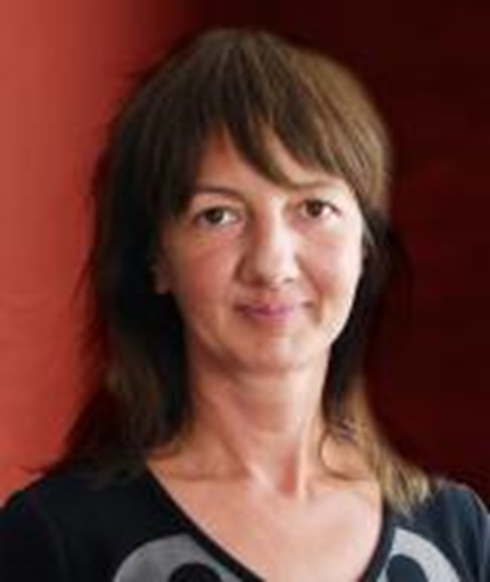 Kopfbild Petra Hiller